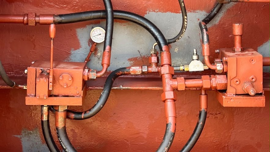 Hatch cover hyd circuit overhaul — 2